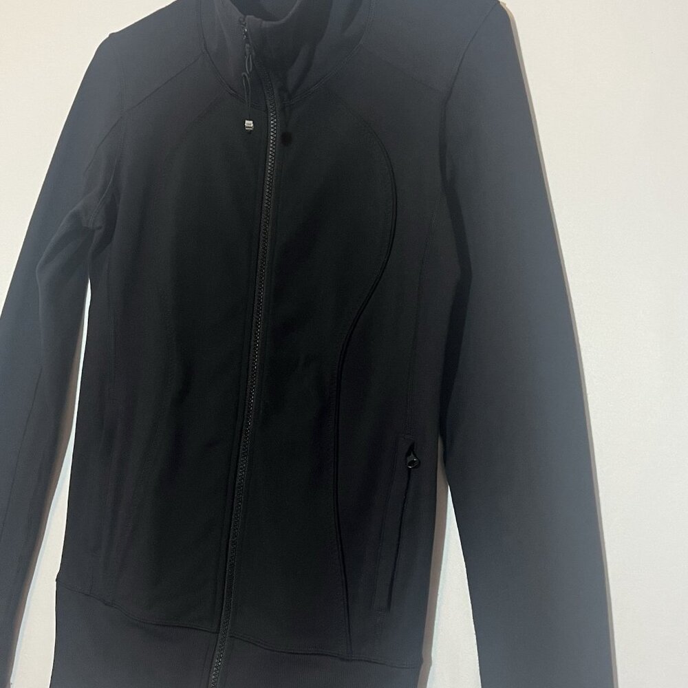 Lululemon Women Slim Fit Full Zip Black Track Jacket Turtle Neck Size 6 Pocket’s - Picture 10 of 11